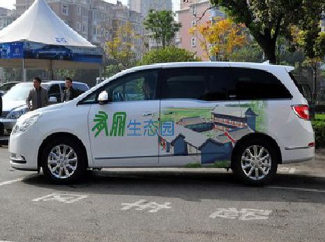 随县户外车贴喷绘如何保持效果?